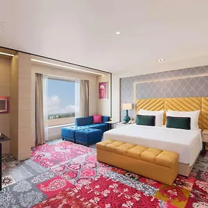 crystal-sarovar-premiere-agra.agrahotelsindia.net/
